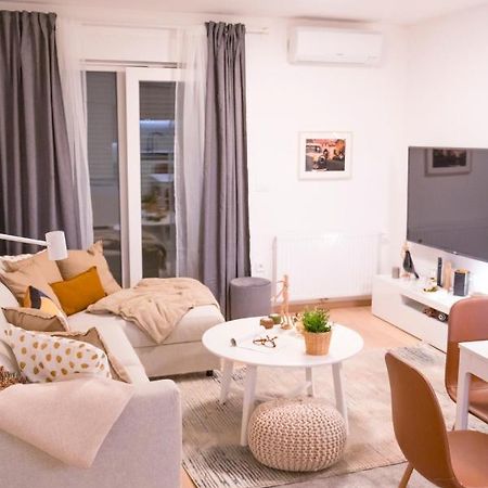 Fresh Comfort Apartment By Irundo ザグレブ エクステリア 写真